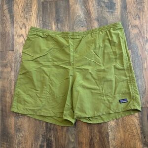 Patagonia Men's L Green Baggies